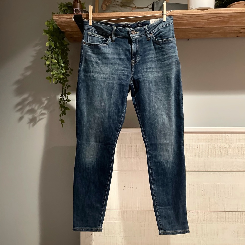 NWT Lucky Brand skinny, low rise jeans